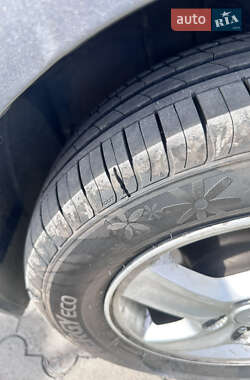 Хетчбек Hyundai i30 2008 в 