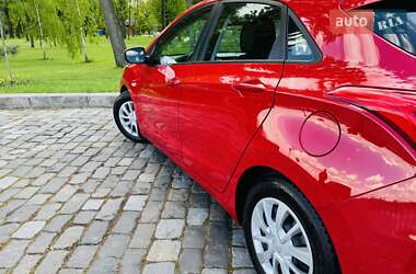 Хетчбек Hyundai i30 2013 в 