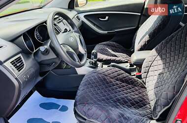 Хетчбек Hyundai i30 2013 в 