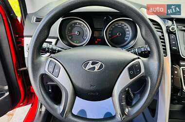 Хетчбек Hyundai i30 2013 в 
