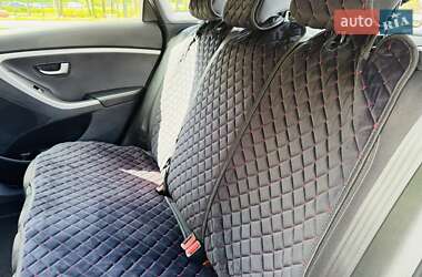 Хетчбек Hyundai i30 2013 в 
