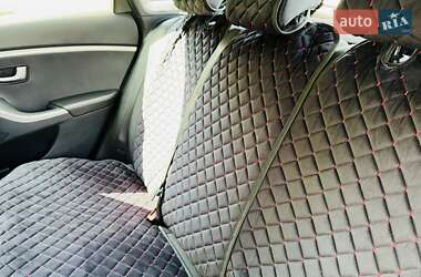 Хетчбек Hyundai i30 2013 в 