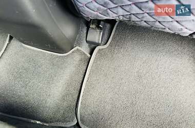 Хетчбек Hyundai i30 2013 в 