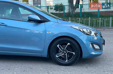 Хетчбек Hyundai i30 2013 в 