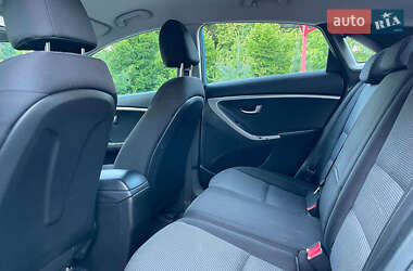 Хетчбек Hyundai i30 2013 в 