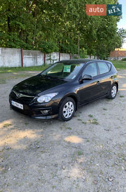 Хетчбек Hyundai i30 2011 в Умані