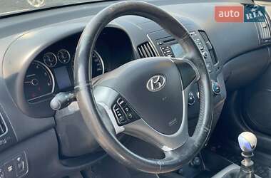 Хэтчбек Hyundai i30 2008 в 
