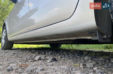 Хэтчбек Hyundai i30 2010 в 