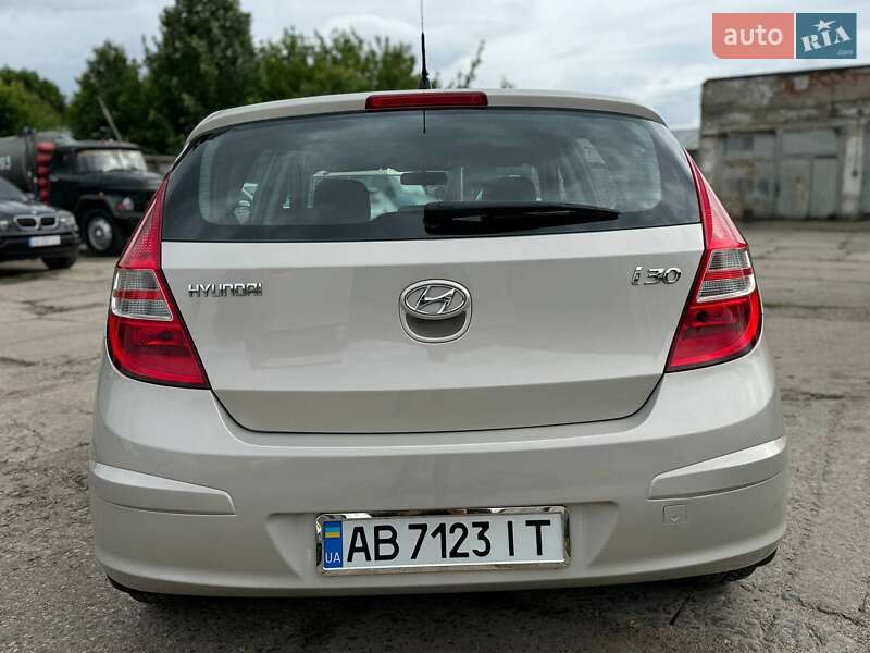 Хэтчбек Hyundai i30 2009 в Хмельницком