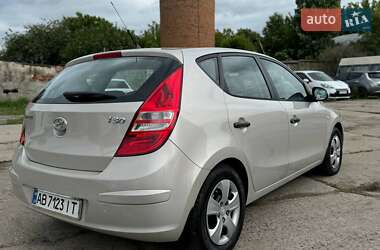 Хэтчбек Hyundai i30 2009 в 