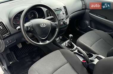 Хэтчбек Hyundai i30 2009 в 