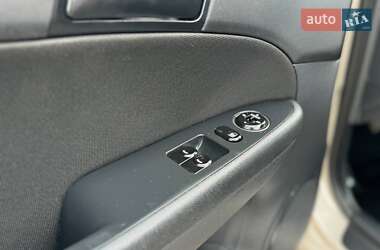 Хэтчбек Hyundai i30 2009 в 