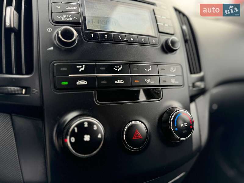 Хэтчбек Hyundai i30 2009 в Хмельницком
