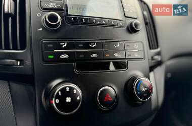Хэтчбек Hyundai i30 2009 в 