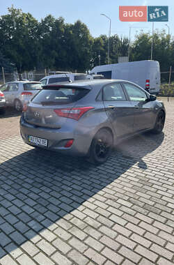 Хэтчбек Hyundai i30 2013 в 