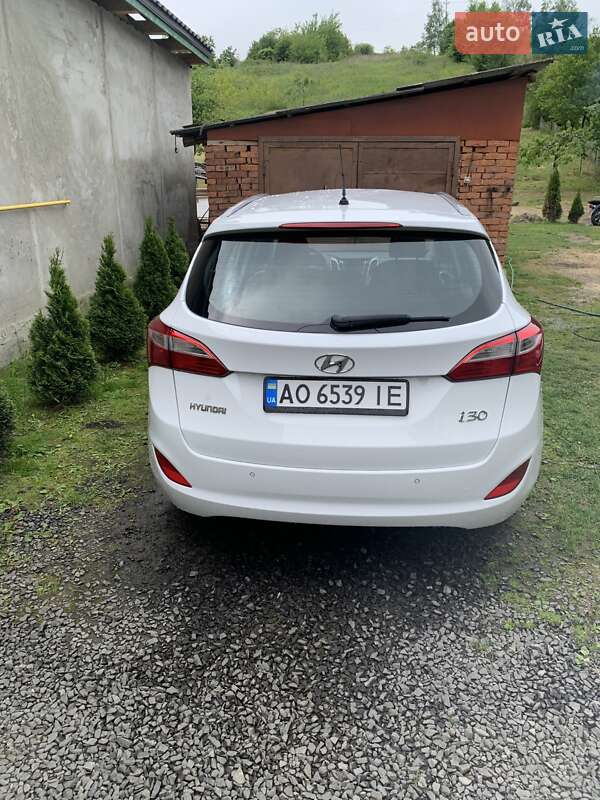 Універсал Hyundai i30 2016 в Ужгороді