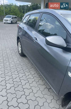 Універсал Hyundai i30 2013 в 