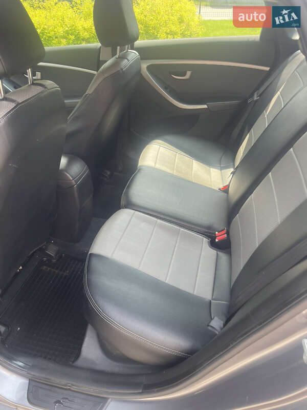 Универсал Hyundai i30 2013 в Василькове