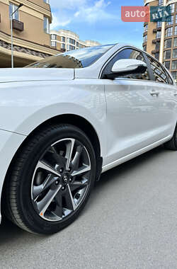 Хетчбек Hyundai i30 2022 в 