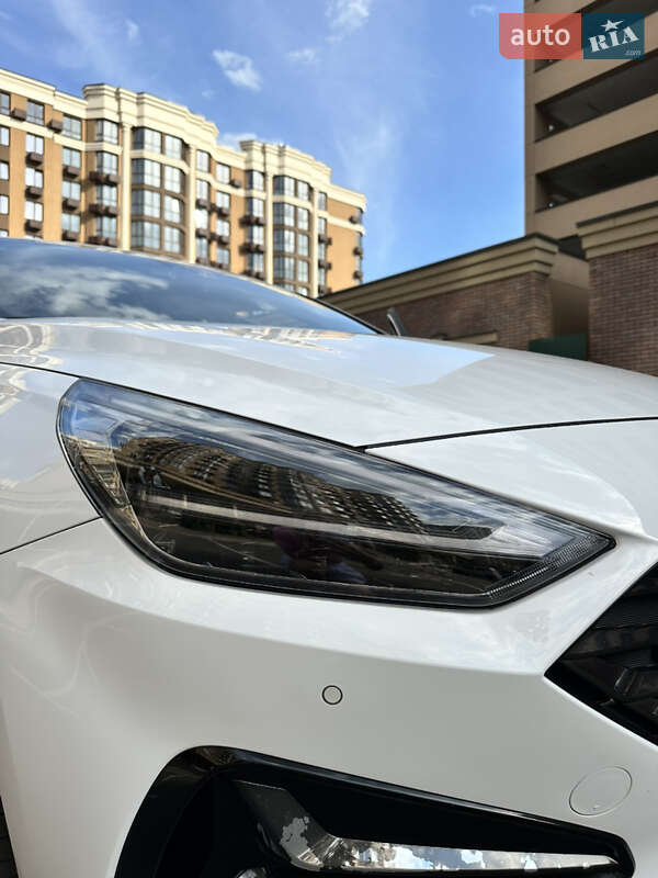 Хетчбек Hyundai i30 2022 в Софіївській Борщагівці