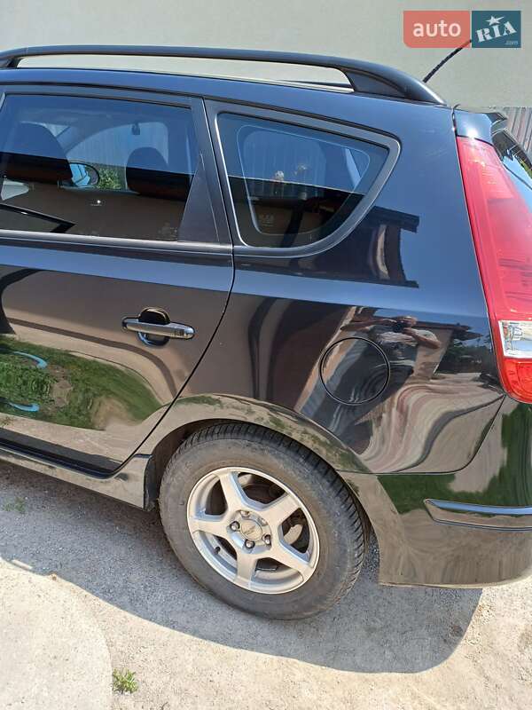 Універсал Hyundai i30 2010 в Вінниці