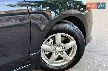 Хэтчбек Hyundai i30 2010 в 