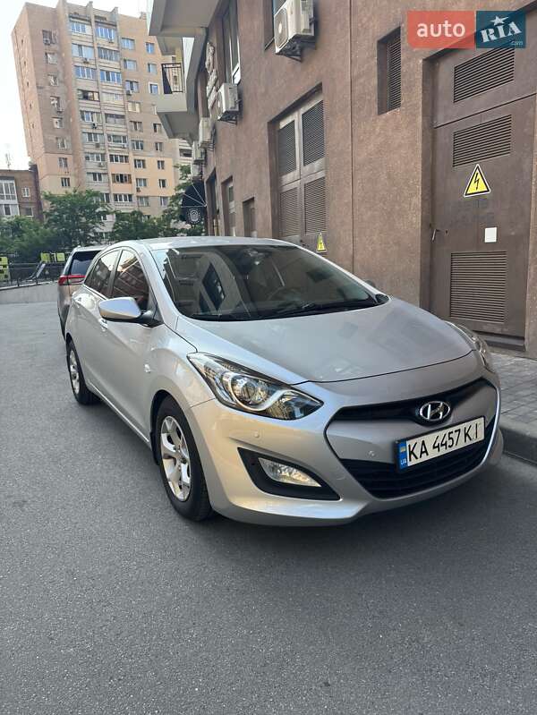 Hyundai i30 2012