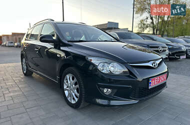 Универсал Hyundai i30 2010 в 