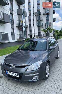 Универсал Hyundai i30 2008 в Пустомытах
