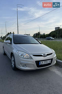 Универсал Hyundai i30 2009 в Киеве
