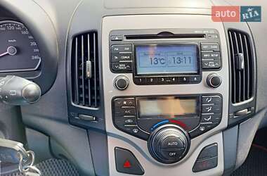 Хетчбек Hyundai i30 2012 в 