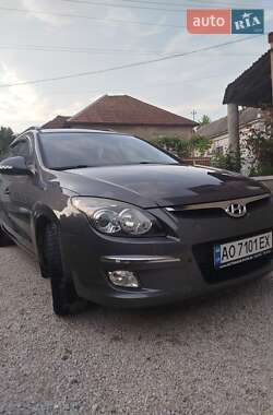 Универсал Hyundai i30 2009 в 