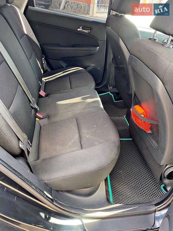 Хетчбек Hyundai i30 2010 в Мукачевому