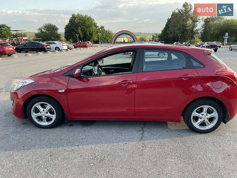 Хетчбек Hyundai i30 2012 в Запоріжжі фото 4 Хетчбек Hyundai i30 2012 в Запоріжжі