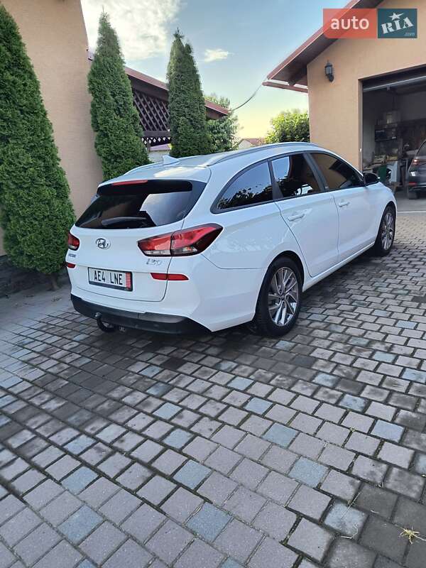 Універсал Hyundai i30 2018 в Ужгороді