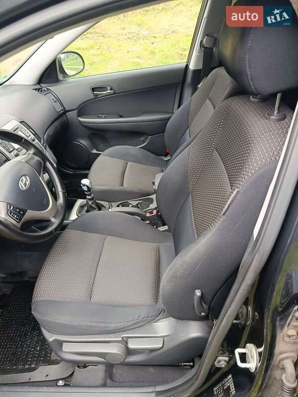 Хетчбек Hyundai i30 2009 в Конотопі