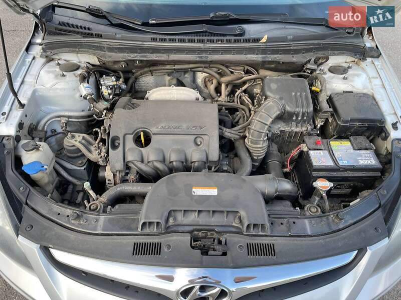 Хэтчбек Hyundai i30 2011 в Харькове