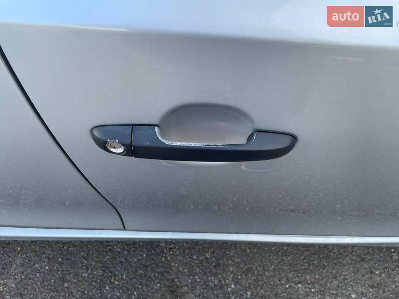 Хэтчбек Hyundai i30 2011 в Харькове