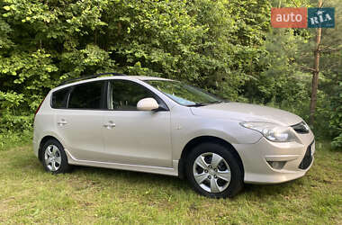 Универсал Hyundai i30 2010 в 