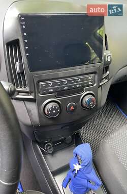 Универсал Hyundai i30 2010 в 