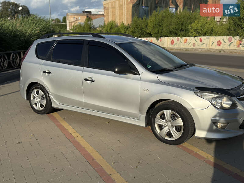 Універсал Hyundai i30 2011 в Калинівці