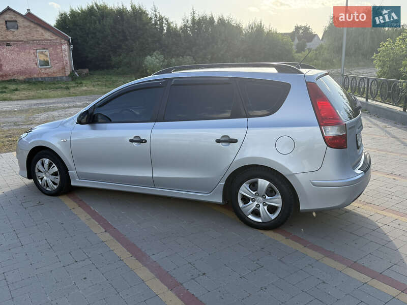 Універсал Hyundai i30 2011 в Калинівці