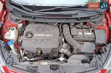 Хетчбек Hyundai i30 2013 в 