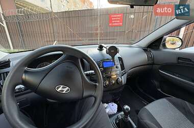 Универсал Hyundai i30 2009 в 