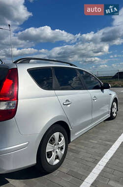Универсал Hyundai i30 2011 в 