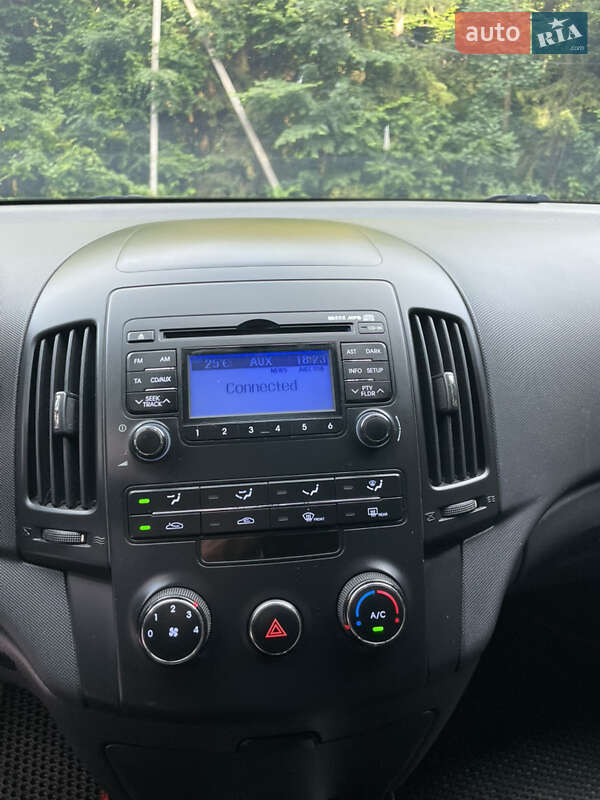 Хэтчбек Hyundai i30 2010 в Хмельнике фото 11 Хэтчбек Hyundai i30 2010 в Хмельнике