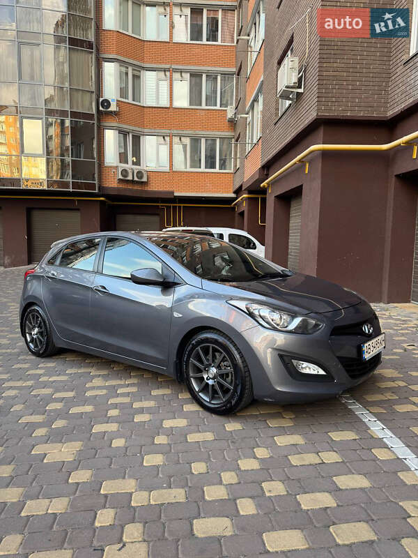 Hyundai i30 2014