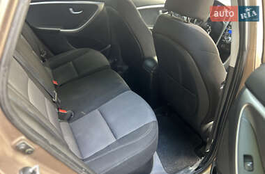 Хэтчбек Hyundai i30 2012 в 