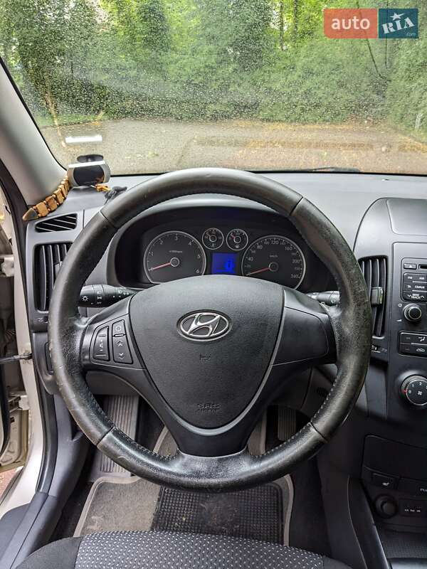 Хетчбек Hyundai i30 2011 в Києві