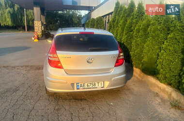 Хэтчбек Hyundai i30 2008 в 